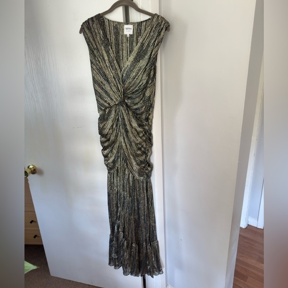 MISA Ava Plunging Twist Maxi Dress - Picture 5 of 9